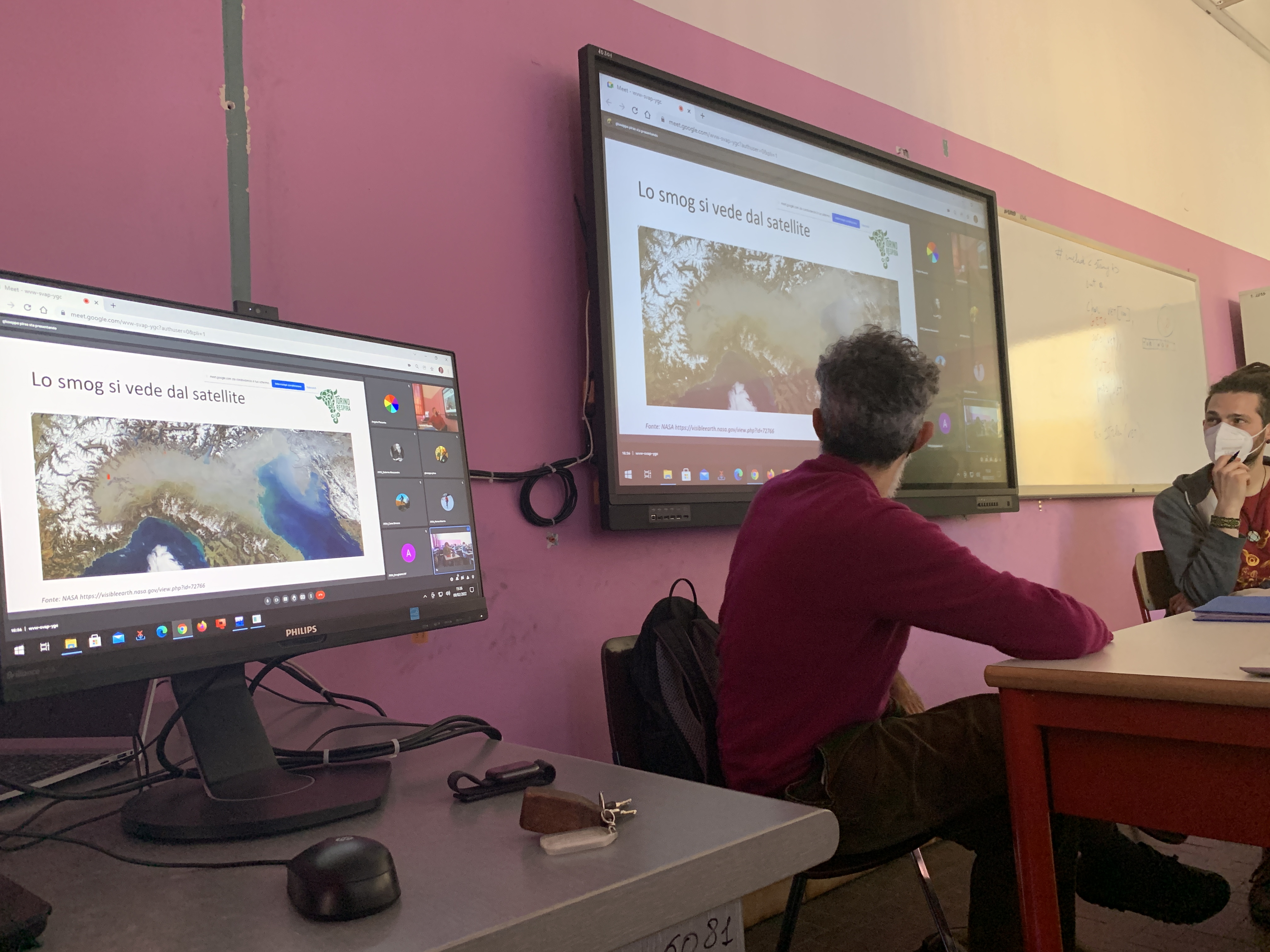 Beppe e Lorenzo che spiegano